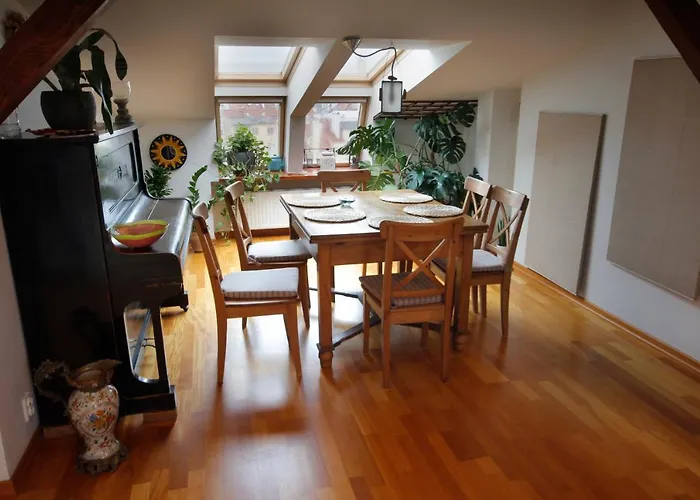 Victus Apartamenty, Florian