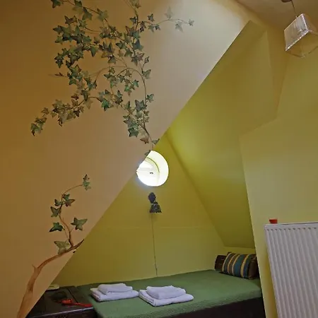 Spacious Victus With Balcony By Renters شقة سوبوت